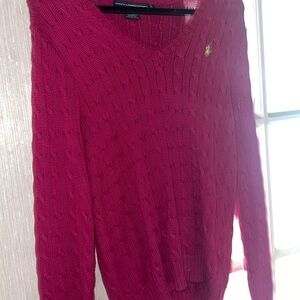 A v-neck Ralph Lauren XL fuchsia color never worn